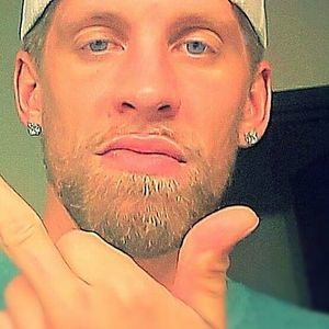 Meet your Posher, Derek